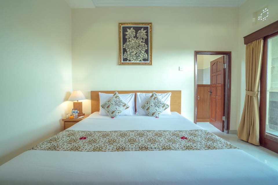 Other, Photo of the whole room, Decorative detail, Bedroom