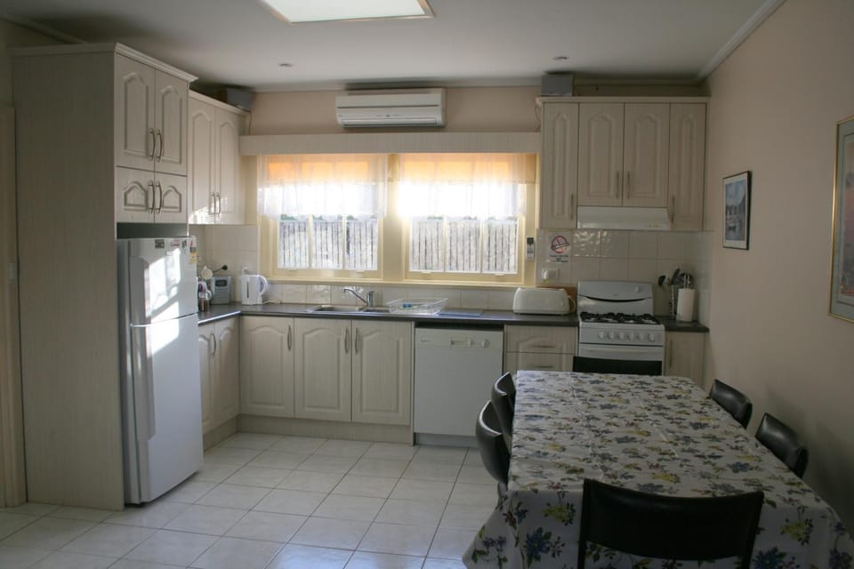 dishwasher, minibar, kitchen