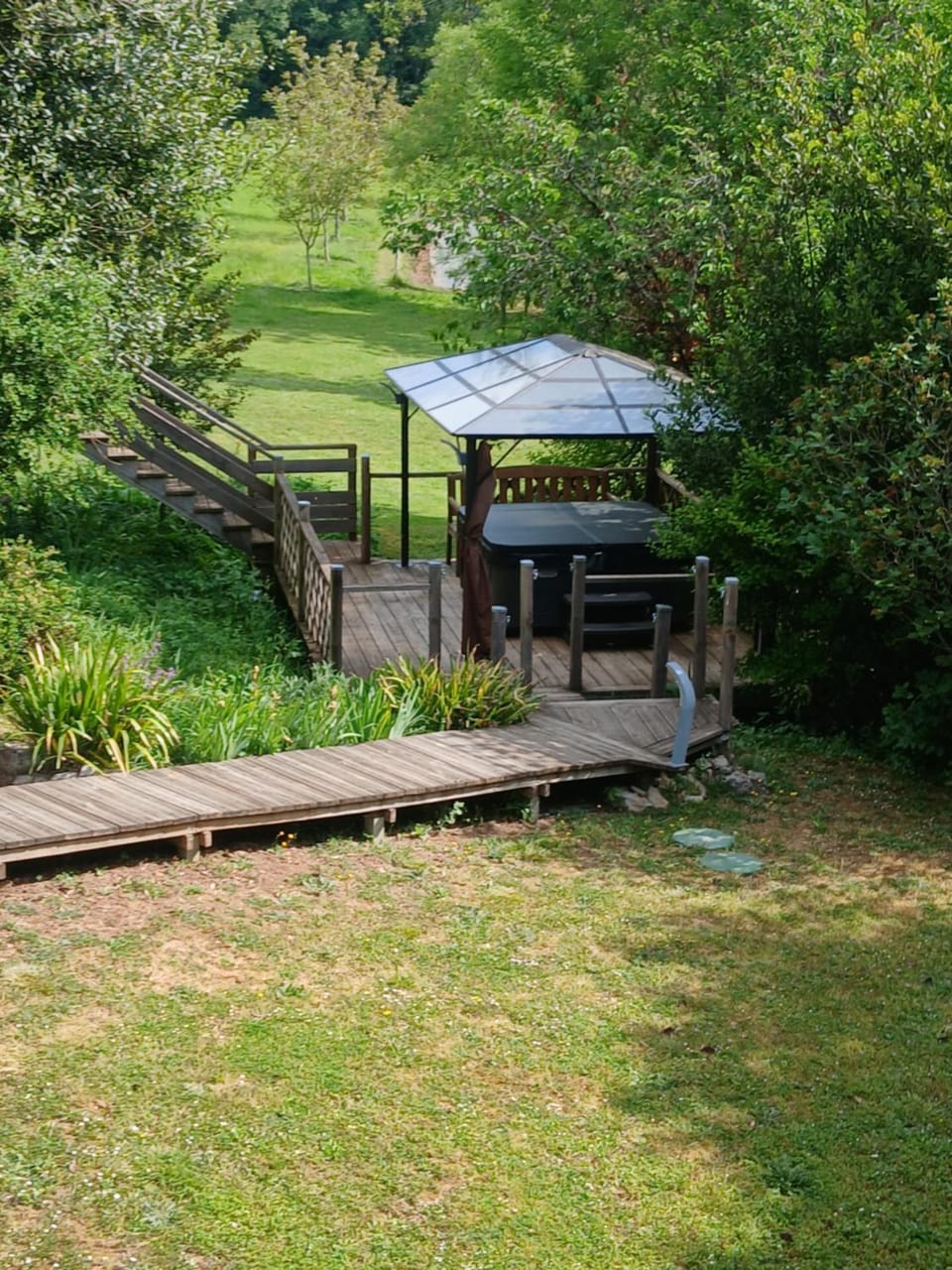 Les Mandarins Bed and Breakfast in Occitanie