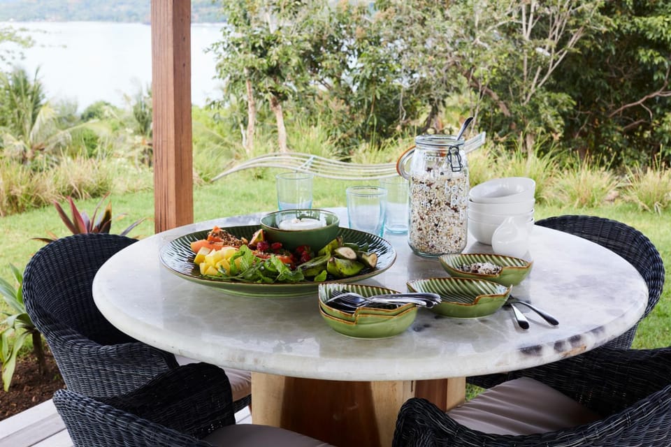 Patio, Day, Garden, Garden, Food and drinks, Dining area, Food, Garden view, Breakfast, Drinks