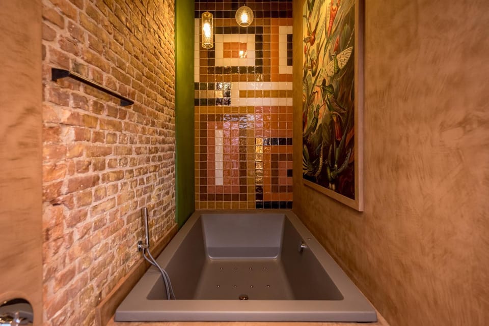 Bathroom, Bath