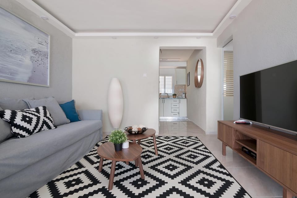 Dream On the Beach Apartment in Haifa