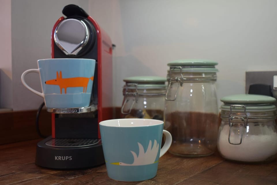 Coffee/tea facilities, kitchen