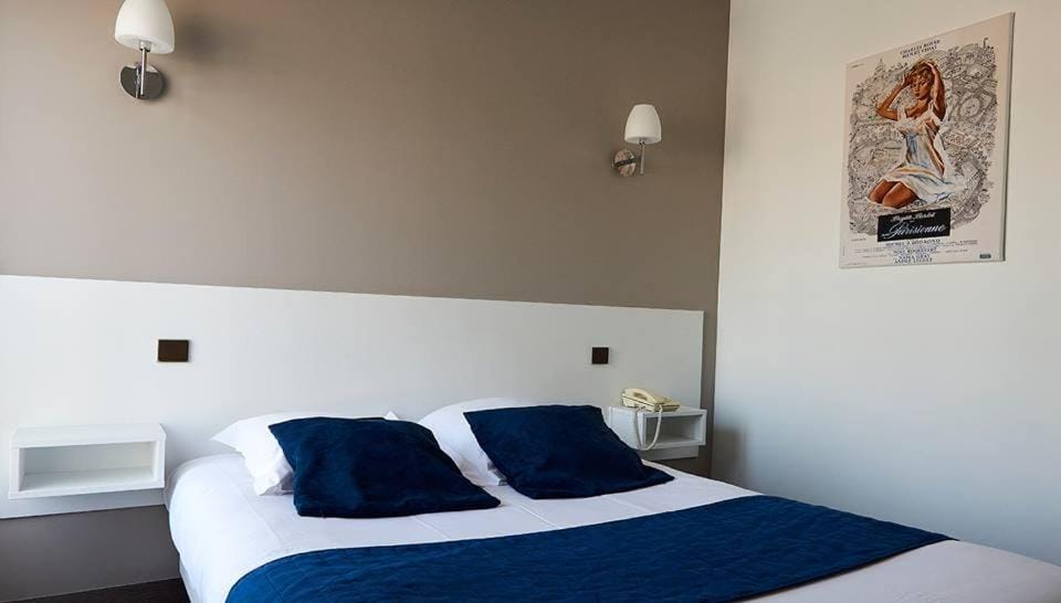Logis Hôtel-restaurant Le Grand Cerf Hotel in Pays de la Loire