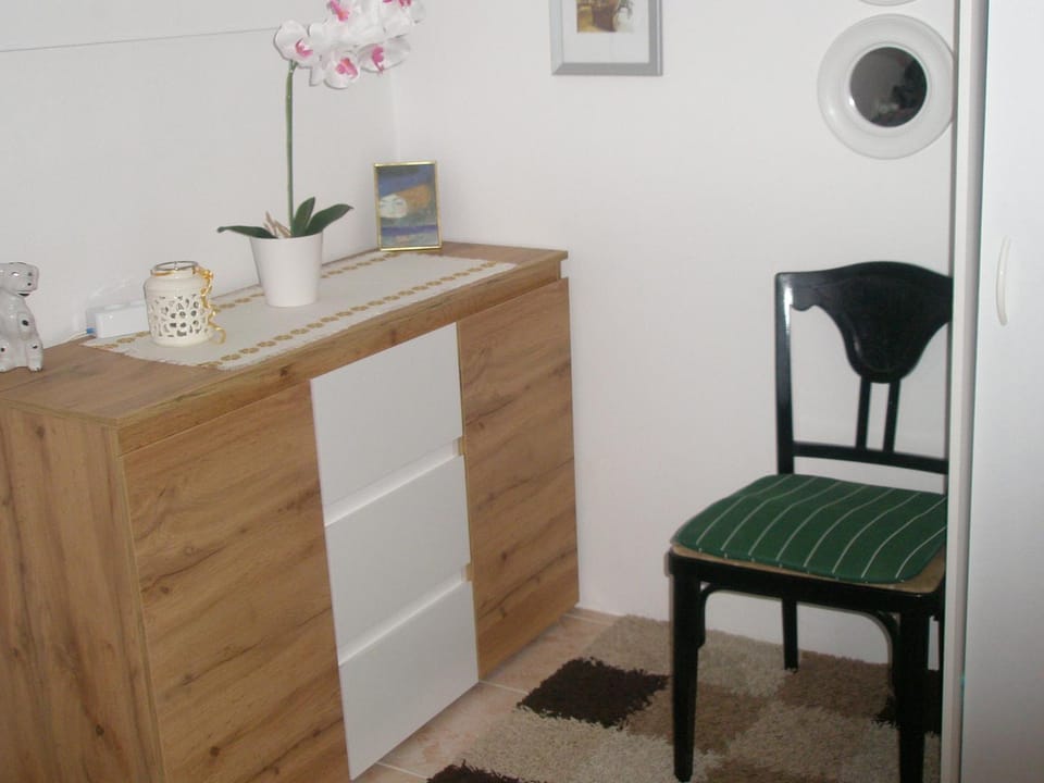 Decorative detail, Bedroom