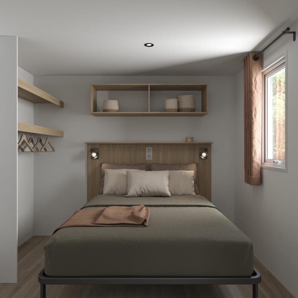 Photo of the whole room, Bedroom