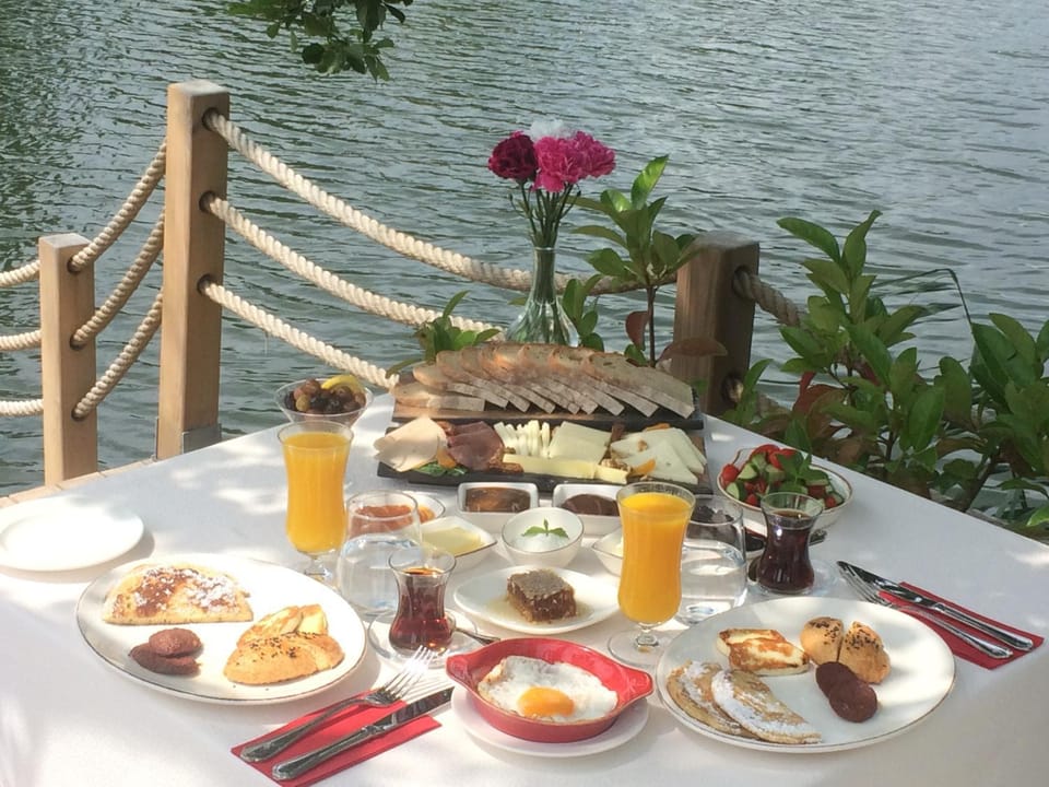 Breakfast
