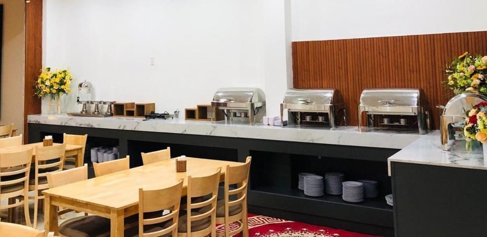 Restaurant/places to eat, Dining area
