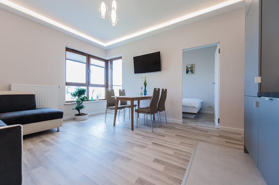 TV and multimedia, Kitchen or kitchenette, Living room, Dining area
