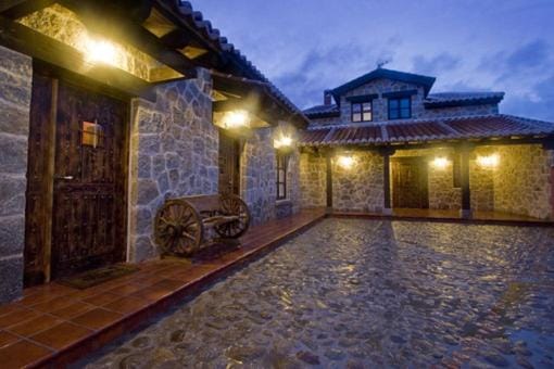 Casas Herrenales de Ulaca Country House in Castile-La Mancha