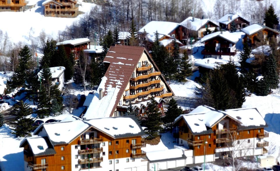 Neighbourhood, Bird's eye view, Winter