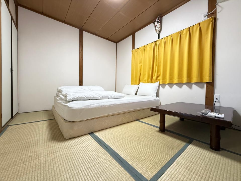 Osaka Guesthouse SAYURI HONKAN Bed and Breakfast in Osaka
