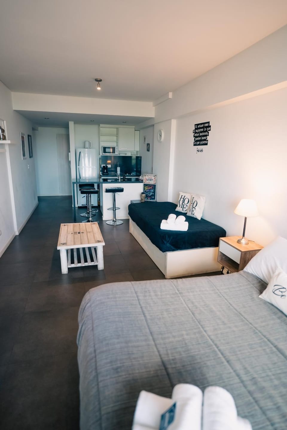 Bed, Kitchen or kitchenette, Living room, Photo of the whole room, Dining area, Bedroom, towels