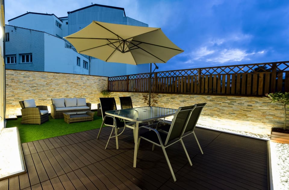 Property building, Balcony/Terrace