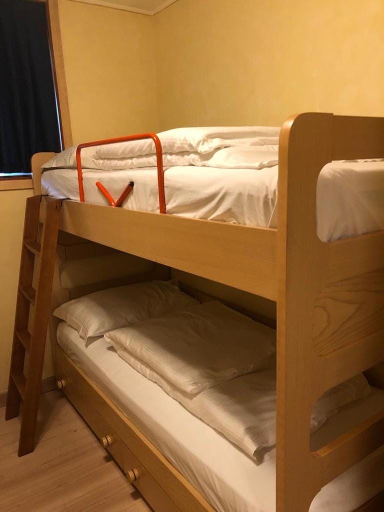 bunk bed