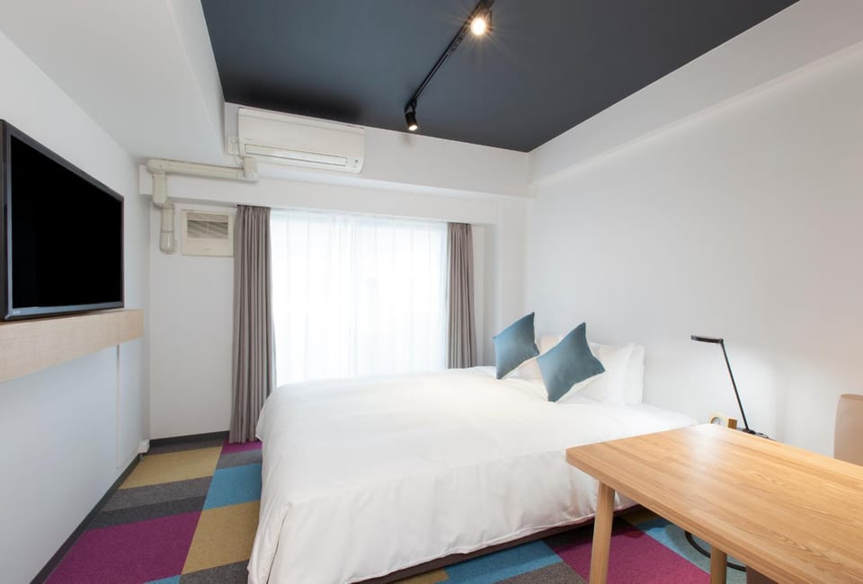 Bed, Photo of the whole room