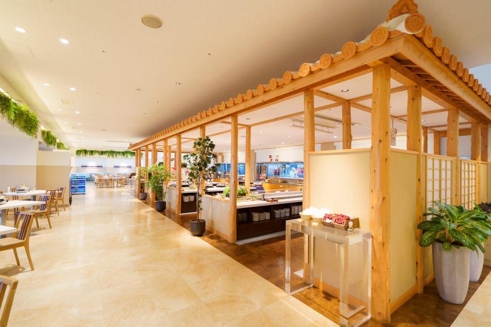 Restaurant/places to eat, Restaurant/places to eat