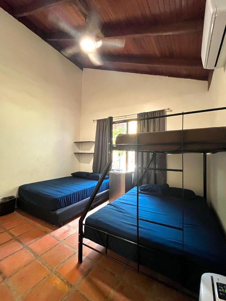 Bed, Photo of the whole room, Bedroom, bunk bed