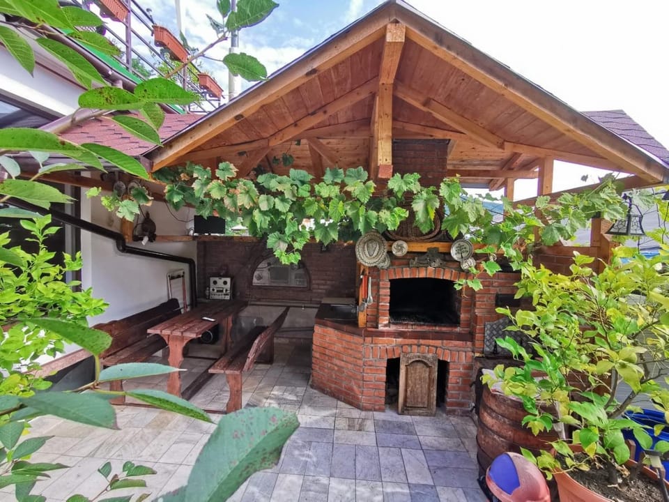 Casa DeLux Bed and Breakfast in Romania