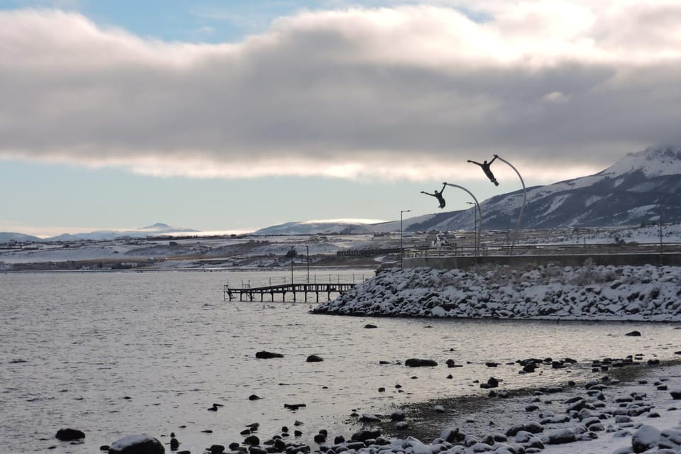 Nearby landmark, Natural landscape