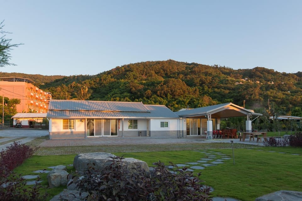 Property building, Summer, Garden, Sunrise