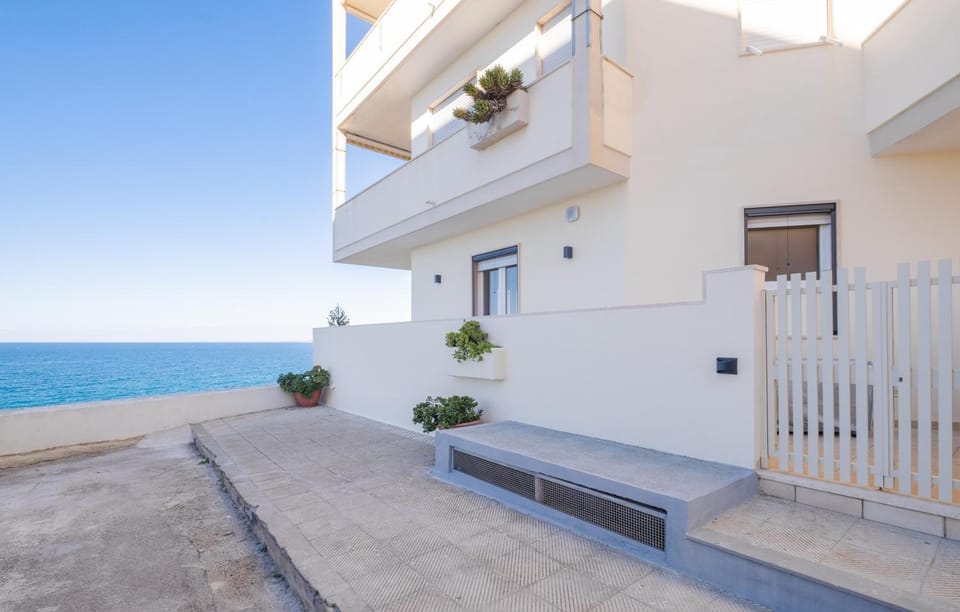 Property building, Sea view