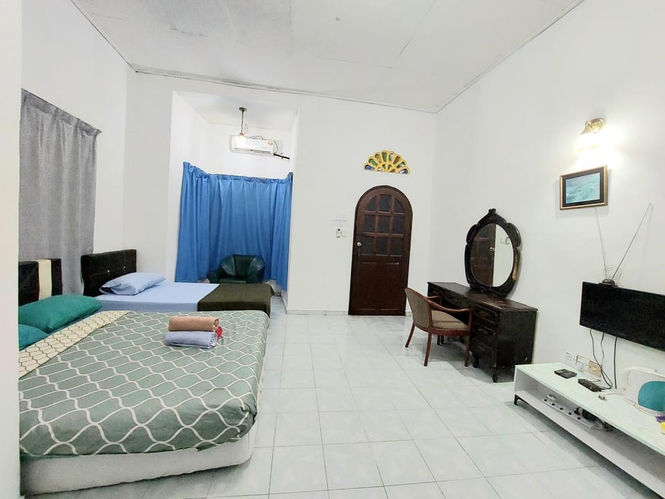 Rumah Rehat QNM Holidays Bed and Breakfast in Terengganu, Malaysia