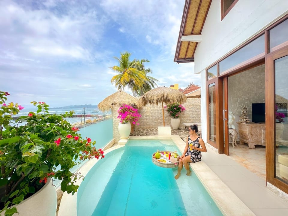 Property building, Patio, Sea view, Swimming pool, Breakfast