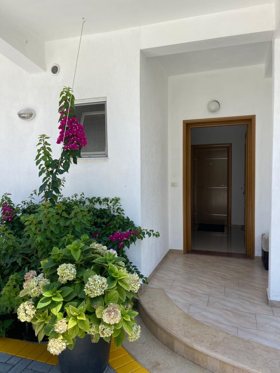 Guest House Lionel Apartment in Tirana County, Albania