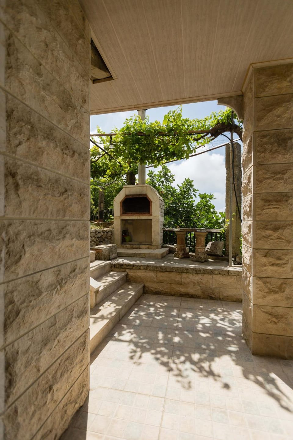 BBQ facilities, Lunch, Dinner