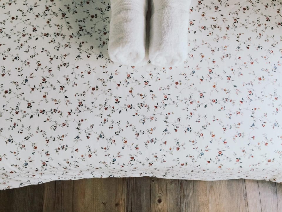 Decorative detail, Bedroom, bunk bed