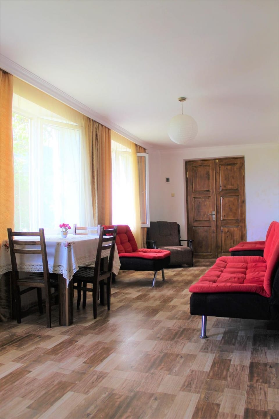 Living room, Photo of the whole room, Seating area, Dining area