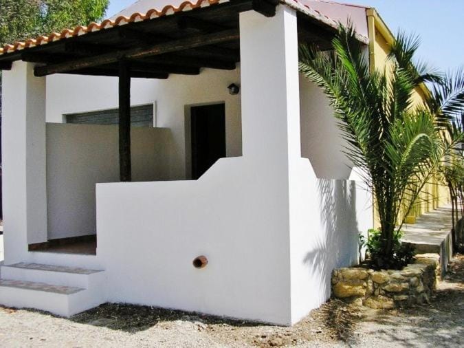 Patio, Facade/entrance