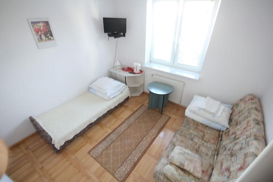 Bed, Other, Photo of the whole room