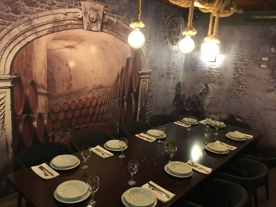 Restaurant/places to eat