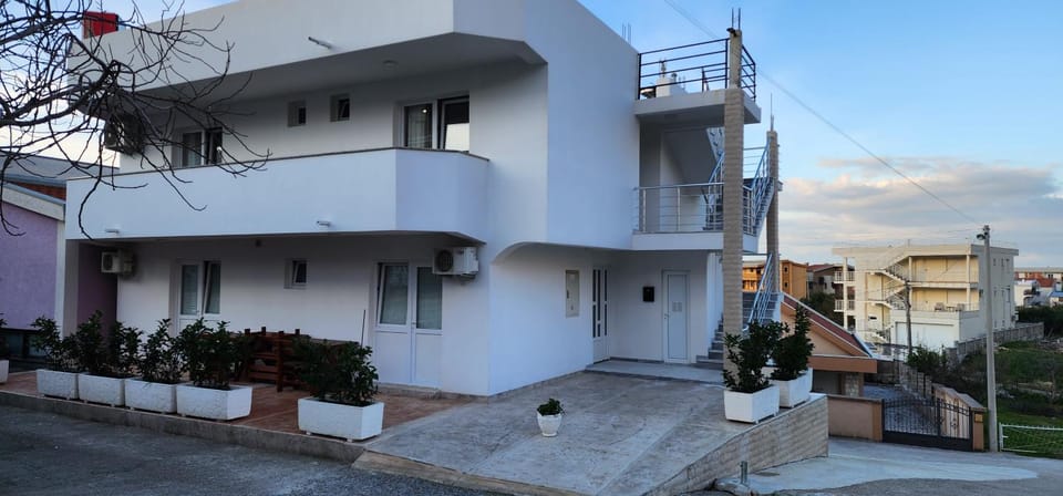 Apartmani Nikmil Bar- Šusanj Apartment in Montenegro