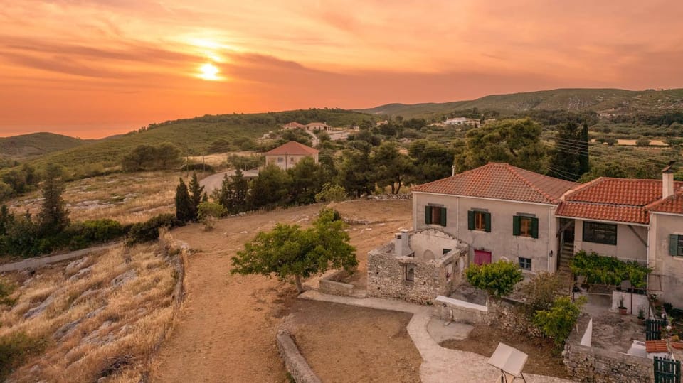 Property building, Day, Natural landscape, Bird's eye view, Mountain view, Sunset