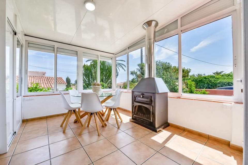 Solarium, Seating area