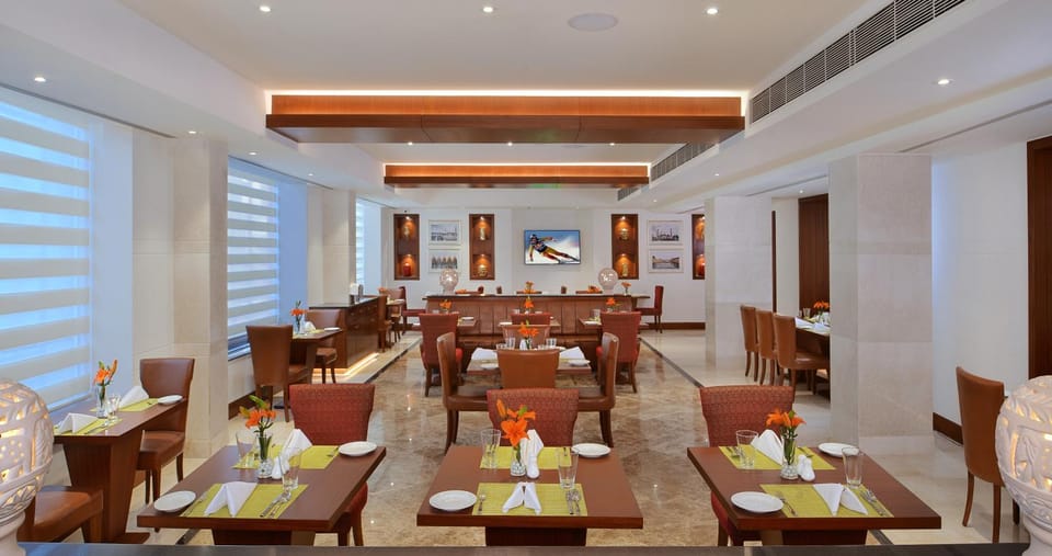 Restaurant/places to eat, Restaurant/places to eat