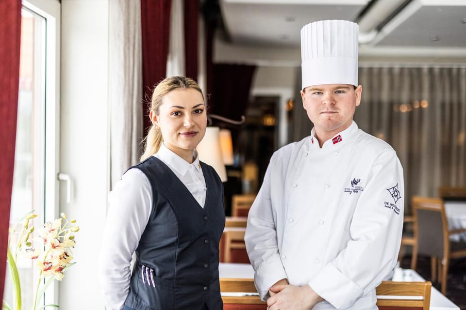Staff, Restaurant/places to eat, People, Property logo or sign, Food and drinks, Banquet/Function facilities, Logo/Certificate/Sign, Food, Guests, group of guests