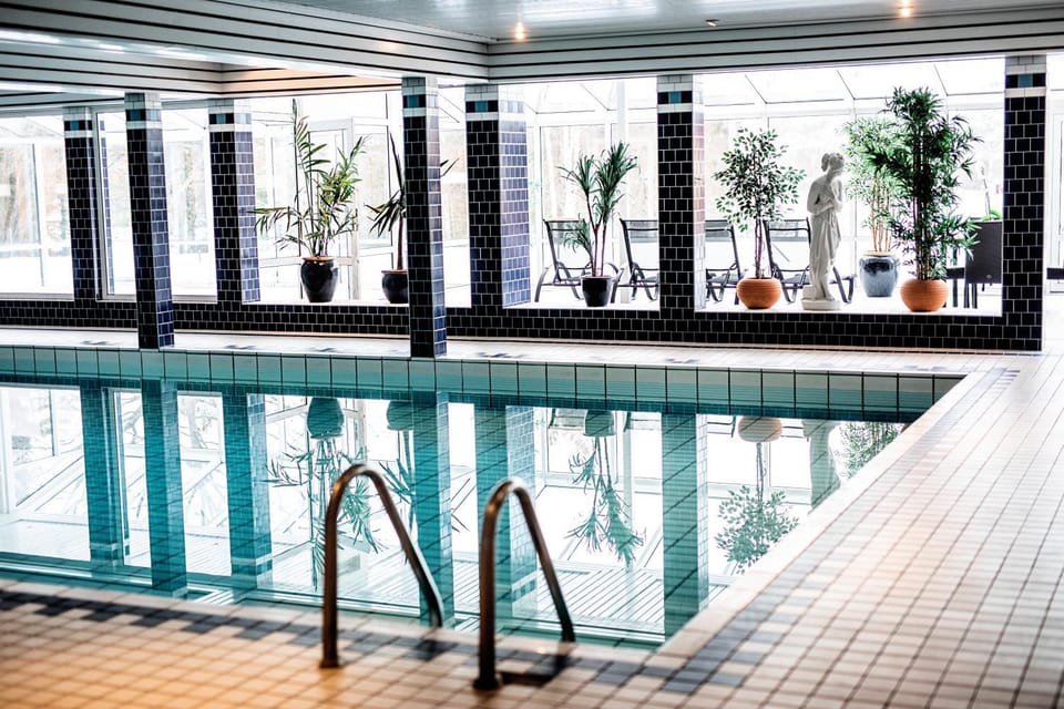 Massage, Sauna, Sauna, Bathroom, Aqua park, Pool view, Swimming pool
