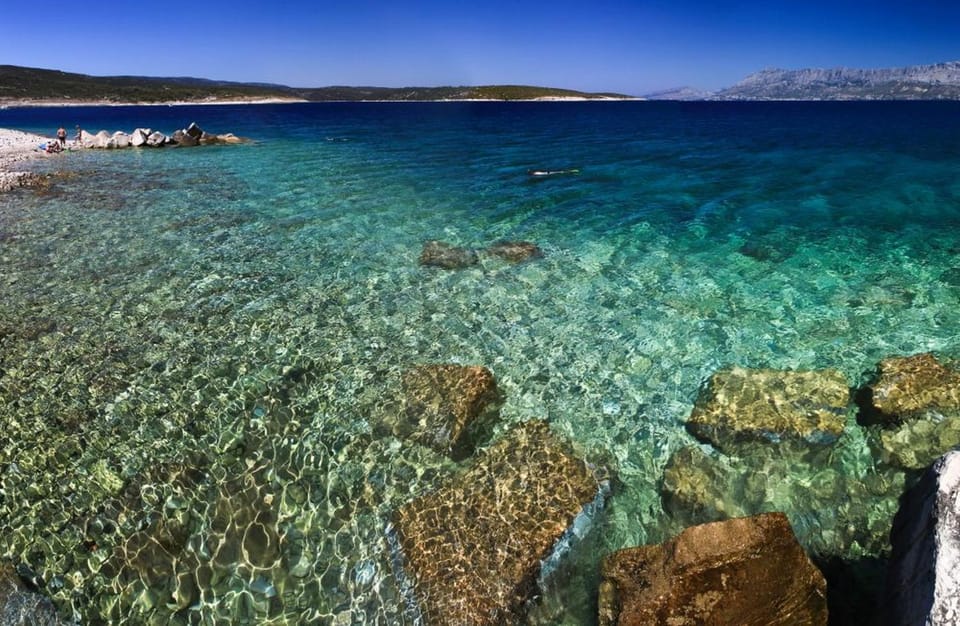 Neighbourhood, Natural landscape, Beach