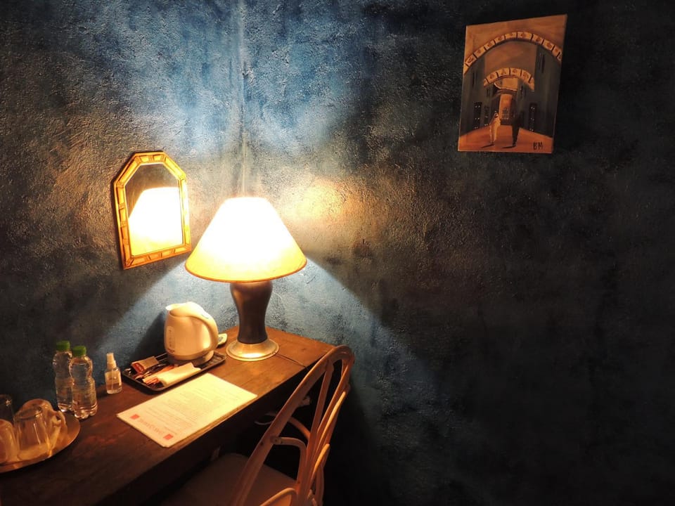 Coffee/tea facilities, Decorative detail, Bedroom