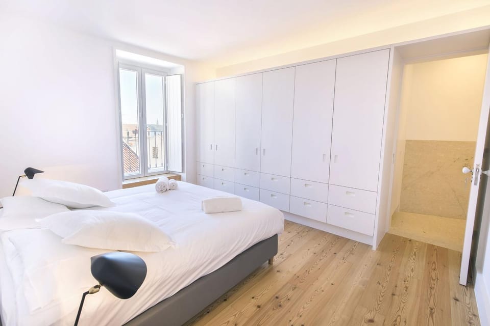 Bed, Other, Photo of the whole room, Decorative detail