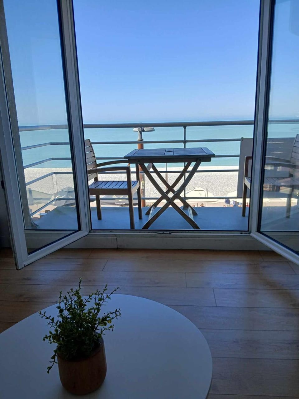 Day, Natural landscape, View (from property/room), Balcony/Terrace, Dining area, Sea view