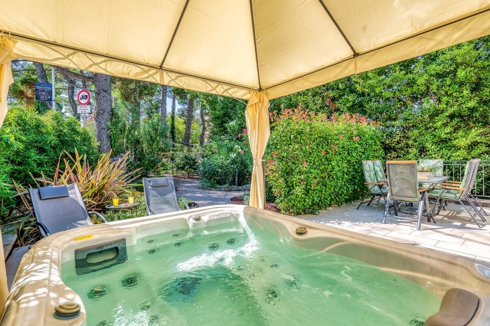 Hot Tub