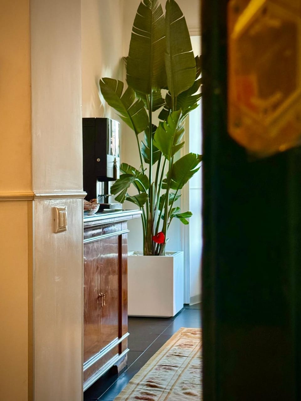 Coffee/tea facilities, Lounge or bar