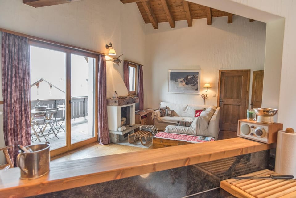 Chesa Seja - Zuoz Apartment in Canton of Grisons
