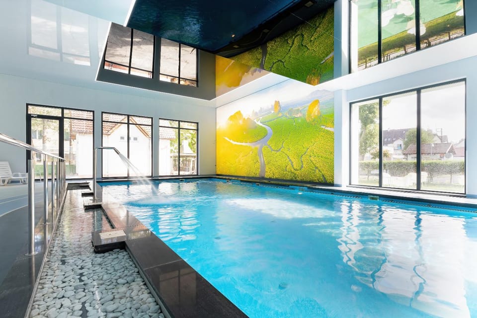 Swimming pool, Swimming pool