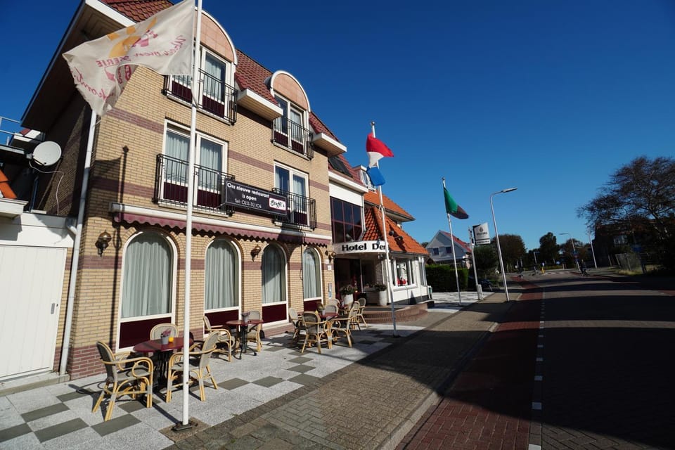 Property building, Day, Street view, Location